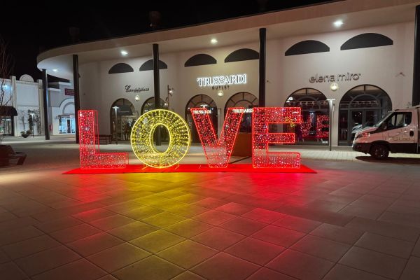 Valmontone Outlet 43d4f662
